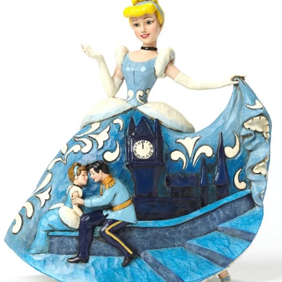 Disney Accents Fairytale Ending Figurine From The Disneytraditions